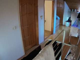 voyeurcam-julmodels-hall-2nd