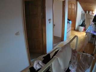 voyeurcam-julmodels-hall-2nd