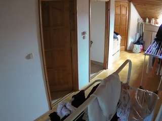 voyeurcam-julmodels-hall-2nd