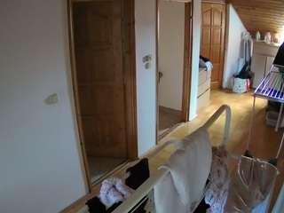 Julmodels Hall 2nd Floor live webcam on Soda Cams