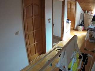 voyeurcam-julmodels-hall-2nd