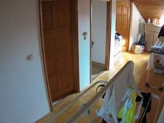 voyeurcam-julmodels-hall-2nd