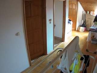 voyeurcam-julmodels-hall-2nd