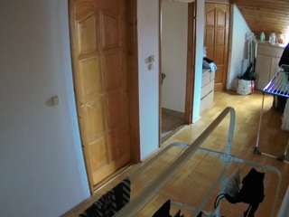 voyeurcam-julmodels-hall-2nd