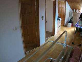 voyeurcam-julmodels-hall-2nd