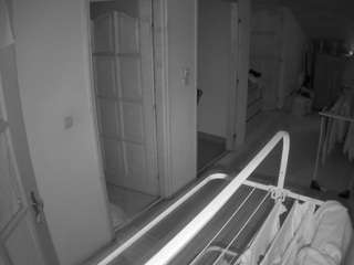 voyeurcam-julmodels-hall-2nd