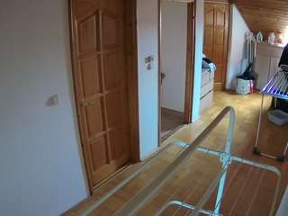 voyeurcam-julmodels-hall-2nd