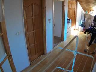 voyeurcam-julmodels-hall-2nd