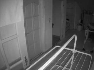 voyeurcam-julmodels-hall-2nd