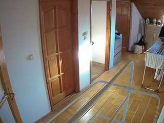 voyeurcam-julmodels-hall-2nd webcam