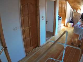 voyeurcam-julmodels-hall-2nd