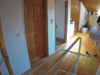 voyeurcam-julmodels-hall-2nd