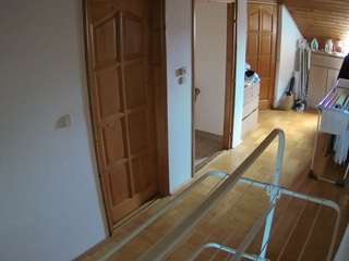 voyeurcam-julmodels-hall-2nd