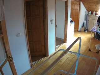 voyeurcam-julmodels-hall-2nd