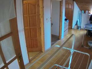 voyeurcam-julmodels-hall-2nd