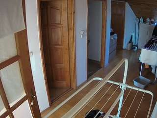 voyeurcam-julmodels-hall-2nd