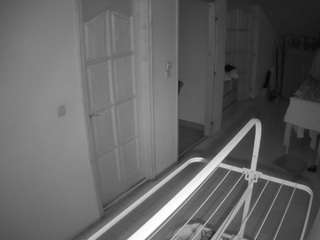 voyeurcam-julmodels-hall-2nd