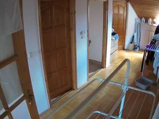 voyeurcam-julmodels-hall-2nd