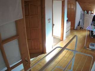 voyeurcam-julmodels-hall-2nd