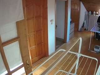 voyeurcam-julmodels-hall-2nd