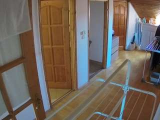 voyeurcam-julmodels-hall-2nd