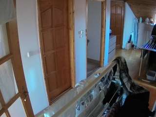 voyeurcam-julmodels-hall-2nd