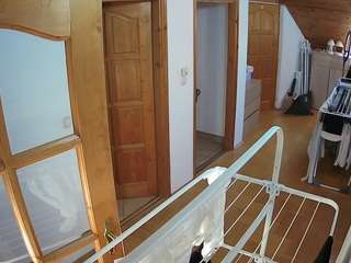 voyeurcam-julmodels-hall-2nd
