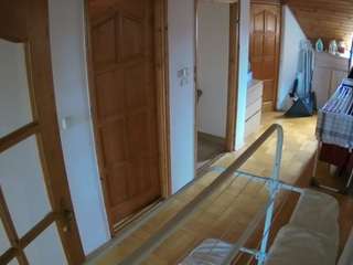 voyeurcam-julmodels-hall-2nd