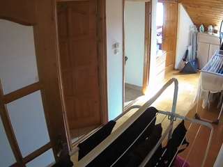 voyeurcam-julmodels-hall-2nd