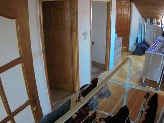 voyeurcam-julmodels-hall-2nd