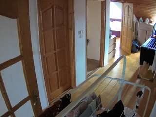 voyeurcam-julmodels-hall-2nd