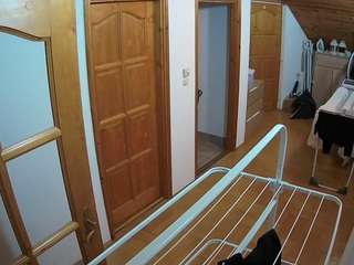voyeurcam-julmodels-hall-2nd