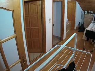 voyeurcam-julmodels-hall-2nd