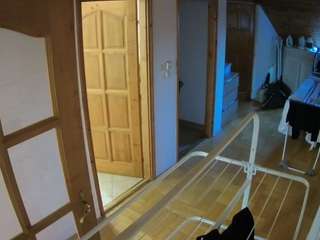 voyeurcam-julmodels-hall-2nd
