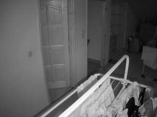 voyeurcam-julmodels-hall-2nd