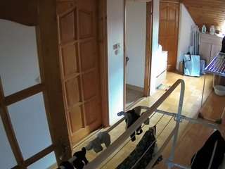 voyeurcam-julmodels-hall-2nd