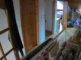 voyeurcam-julmodels-hall-2nd