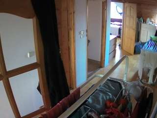voyeurcam-julmodels-hall-2nd