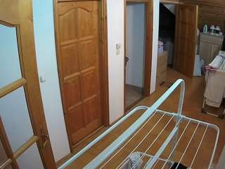 voyeurcam-julmodels-hall-2nd