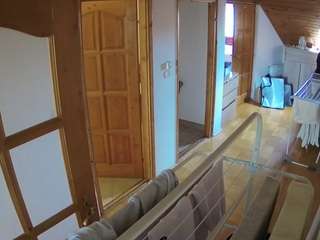 voyeurcam-julmodels-hall-2nd