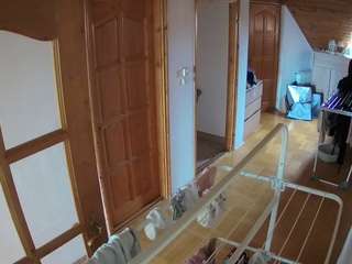 voyeurcam-julmodels-hall-2nd