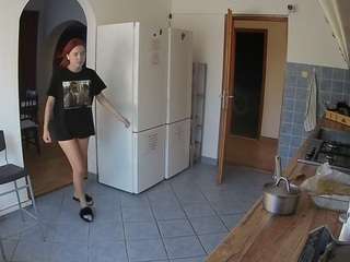 voyeurcam-julmodels-kitchen