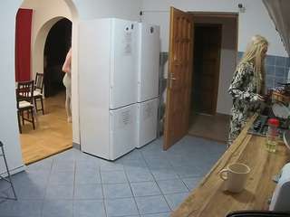 voyeurcam-julmodels-kitchen Live Cams Models camsoda