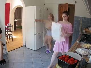 Sexo Voyeur camsoda voyeurcam-julmodels-kitchen