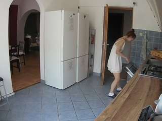 camsoda voyeurcam-julmodels-kitchen