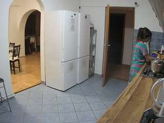 Japan Voyeur camsoda voyeurcam-julmodels-kitchen