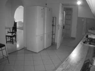 Voyeur Live House camsoda voyeurcam-julmodels-kitchen