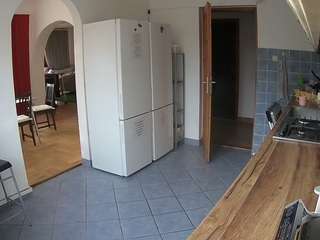 Oyeur Cams camsoda voyeurcam-julmodels-kitchen