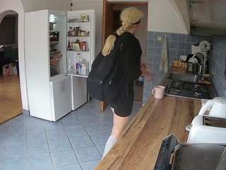 Voyeur Mastu camsoda voyeurcam-julmodels-kitchen