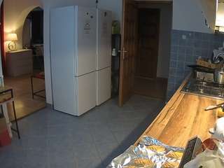 voyeurcam-julmodels-kitchen